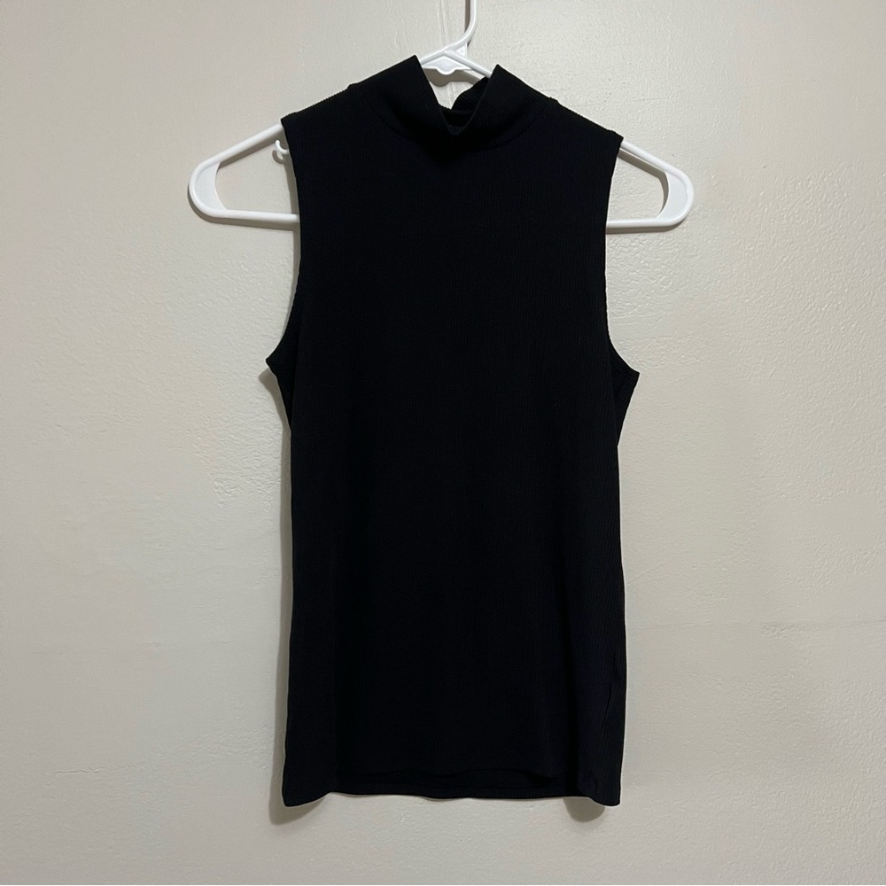 No Boundaries Black Sleeveless Tank Top